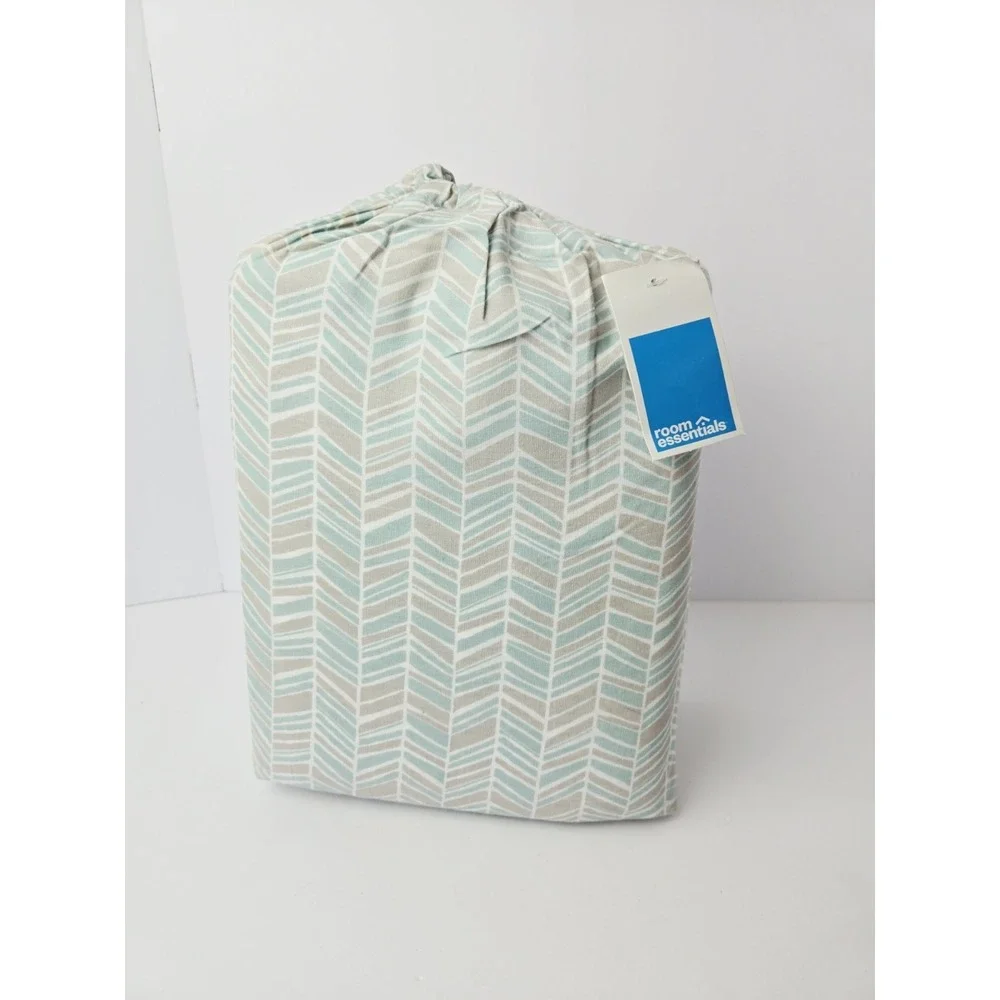 Room‎ Essentials Target Sheet Set California King NWT blue grey chevron